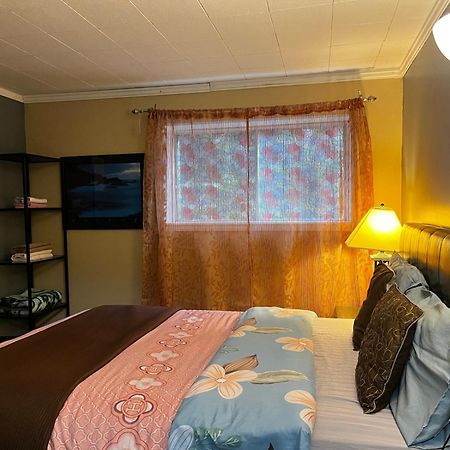 Beautiful Room Close Airport! YYC Eksteriør billede