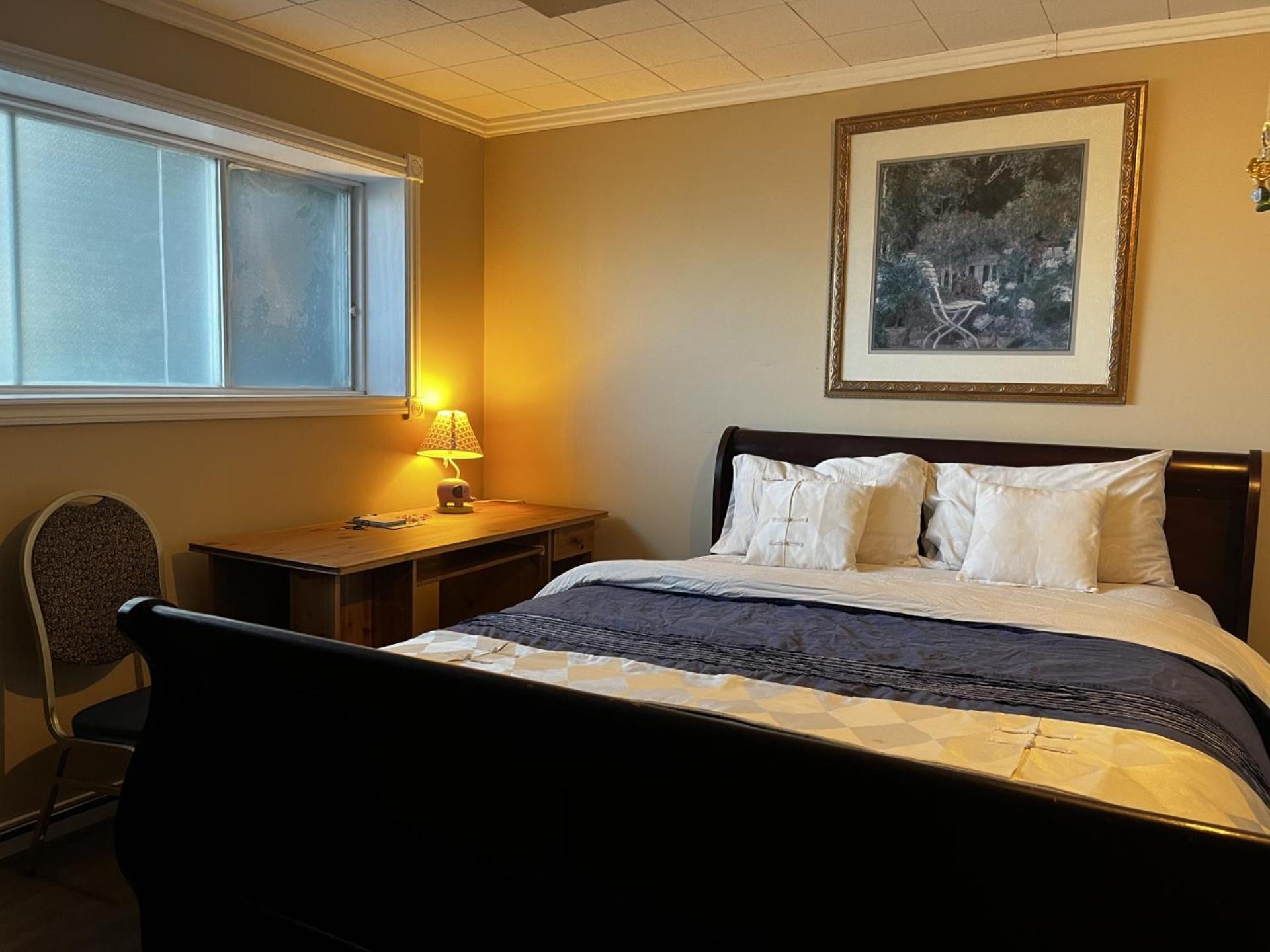 Beautiful Room Close Airport! YYC Eksteriør billede